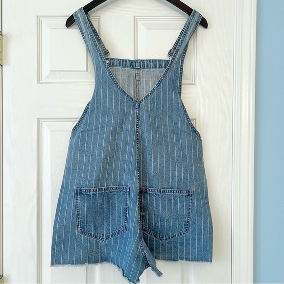 Madewell-Pinyon Shorts Overalls-Pinstripe Denim-Boxy Fit-Size S-NWT - Picture 4 of 7
